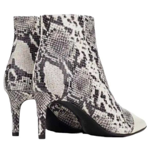 Rag & Bone Beha Boot Snake Print Black White Size 6.5 - Picture 2 of 15